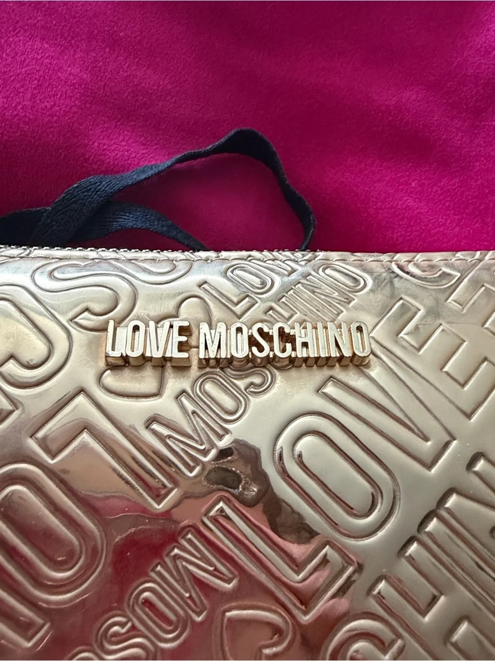 Love Moschino sleek love